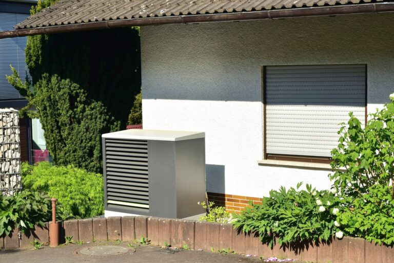 Schallschutz Wärmepumpe Außen: Effektive Einhausungen für den Außenbereich