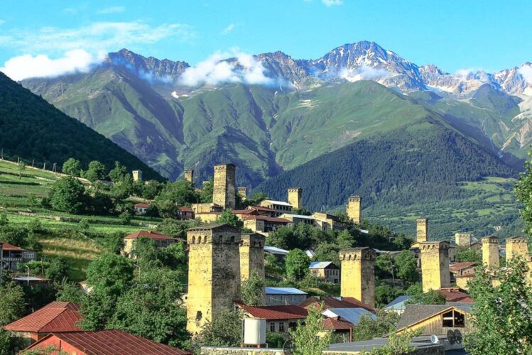 Tiflis Wein Tour – Authentische Weinverkostungen und traditionelle georgische Gastfreundschaft erleben
