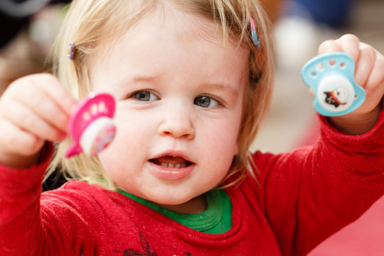 Die besten Babyschnuller Marken BIBS MAM und weitere Modelle im Überblick